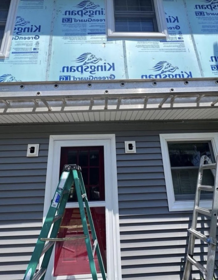 Polar Contracting siding installation project